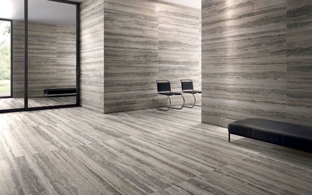 Ceramiche Santa Agostino Tipos Pavimento Rivestimento Silver Lucido in ambientazione completa, vista d'insieme della...