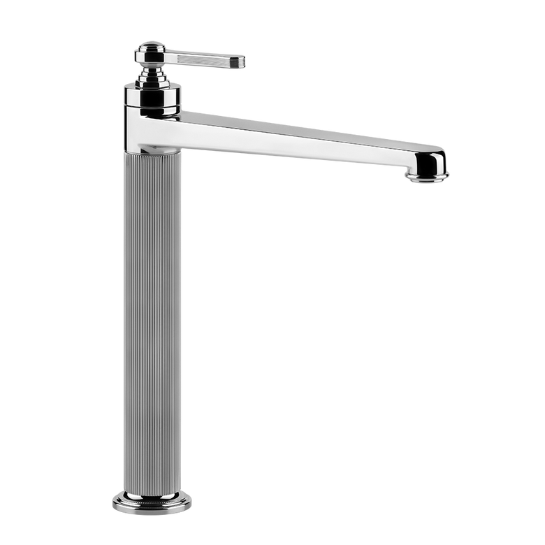 Gessi Miscelatore lavabo alto con scarico cromo Cromo Lucido ambientato su piano bagno con accessori