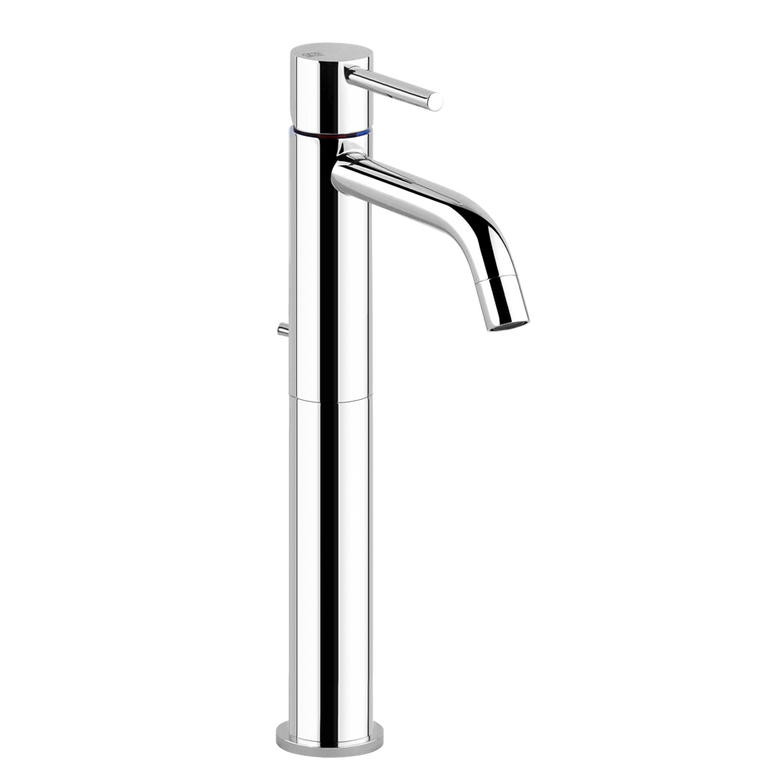 Via Tortona Gessi Miscelatore Lavabo Alto Con Scarico Cromo Cromo Lucido ambientato su piano bagno con accessori