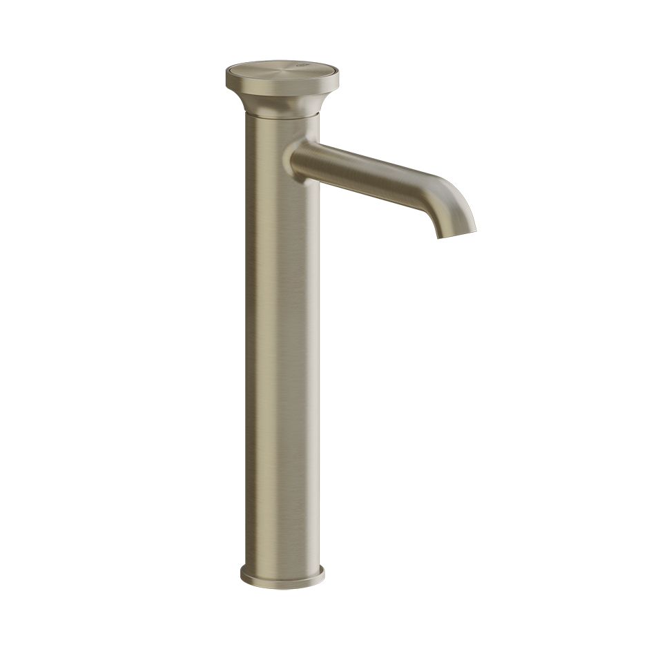 Gessi Miscelatore lavabo alto senza scarico brass brushed ambientato su piano bagno con accessori