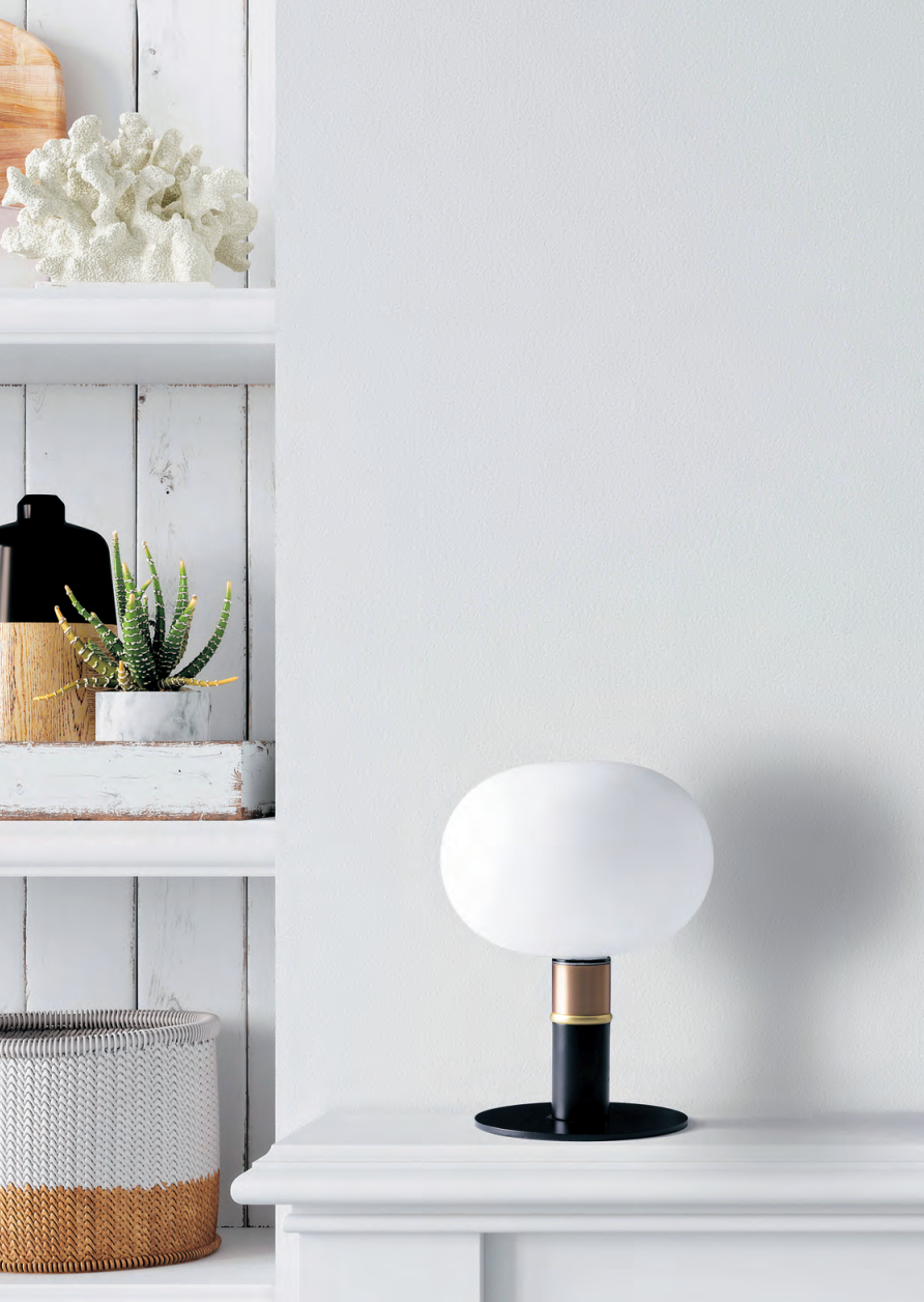 Miloox Mose Lampada da tavolo nero e ottone rame bronzo, particolare del diffusore luminoso