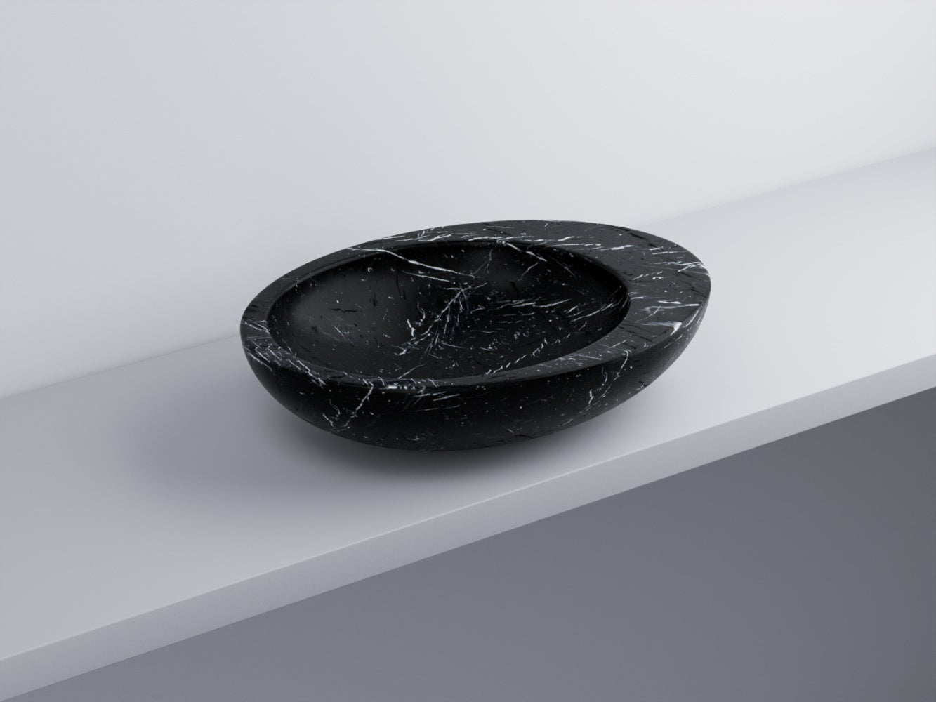 Cielo Le Giare lavabo da appoggio 60x45 senza troppopieno in ceramica ambientato su piano bagno con accessori
