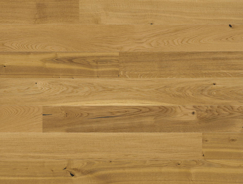 Parquet 14x139x2200 mm in legno rovere 15 vivace verniciato posata in ambiente arredato, dettaglio della venatura...