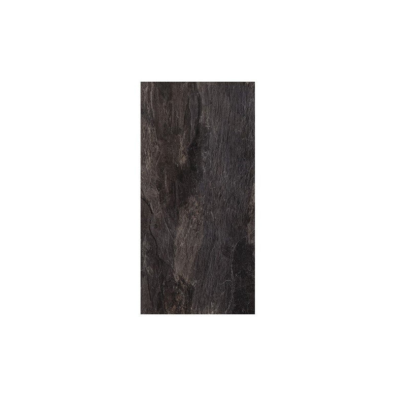 Pavimento 40x80 in gres porcellanato 9 mm rettificato noir Nero, superficie e texture ravvicinata del gres