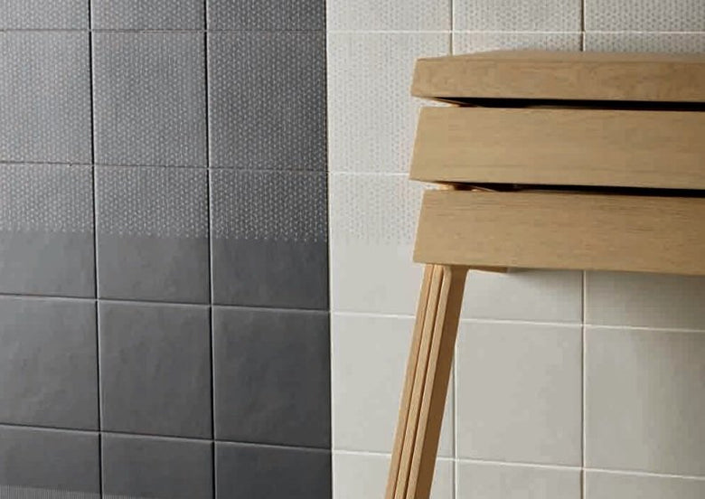 Pavimento rivestimento 20,5x20,5 in gres porcellanato Base, superficie e texture ravvicinata del gres - Ceramiche Mutina