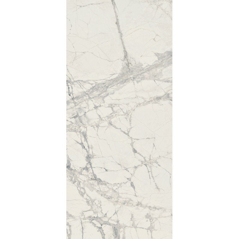 Pavimento rivestimento 80x180 effetto marmo rettificato 9 in gres porcellanato, superficie e texture ravvicinata del gres
