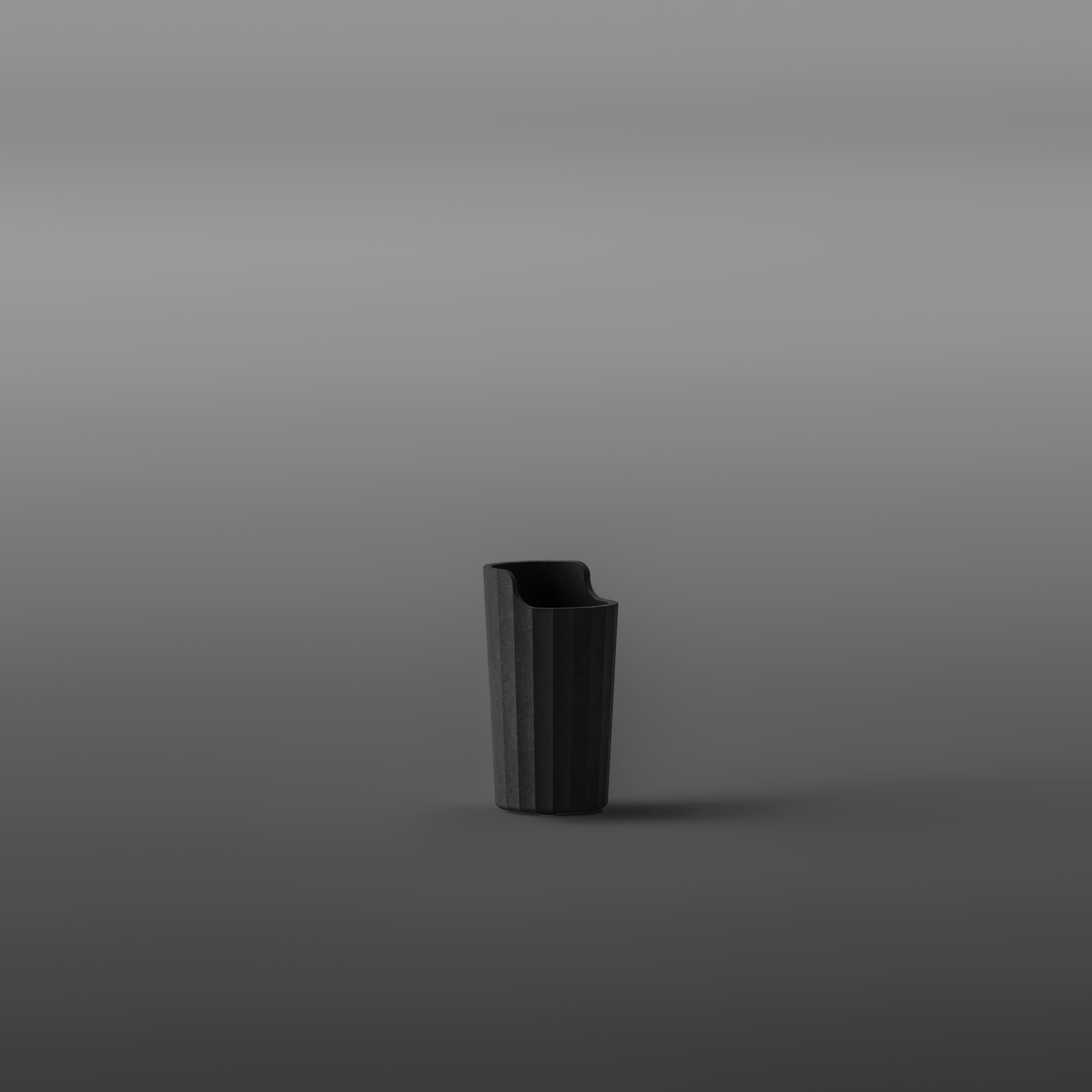 Portaspazzolini da appoggio in plastica nero naturale, vista laterale del profilo a muro - Industrias Cosmic