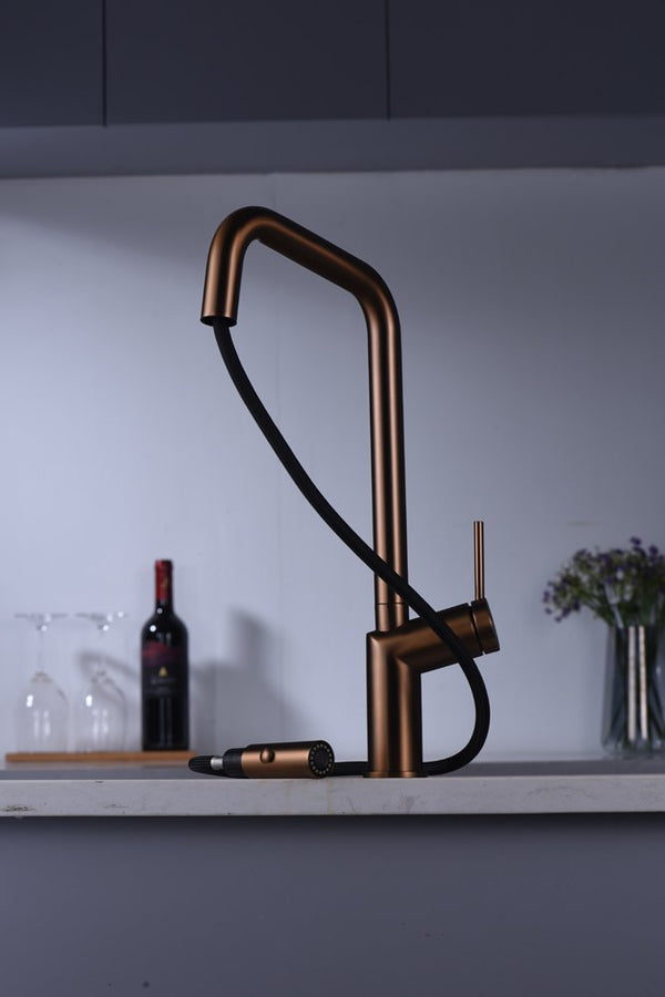 Rubinetto cucina con bocca estraibile monocomando in ottone PVD oro rosa spazzolato Monza