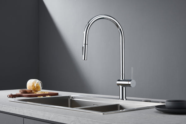 Rubinetto cucina monocomando con bocca estraibile in ottone cromato Novara
