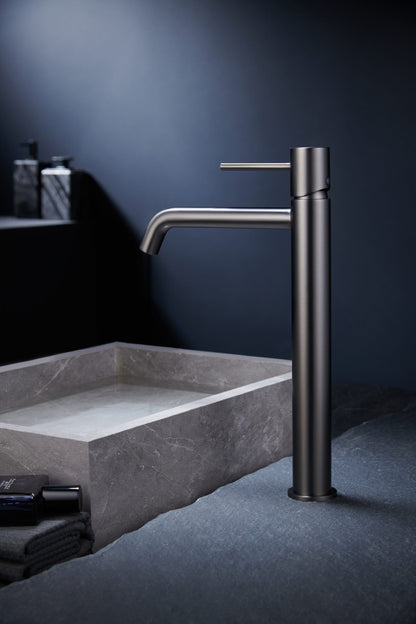 Rubinetto miscelatore alto per lavabo monocomando senza scarico in ottone canna di fucile Memo