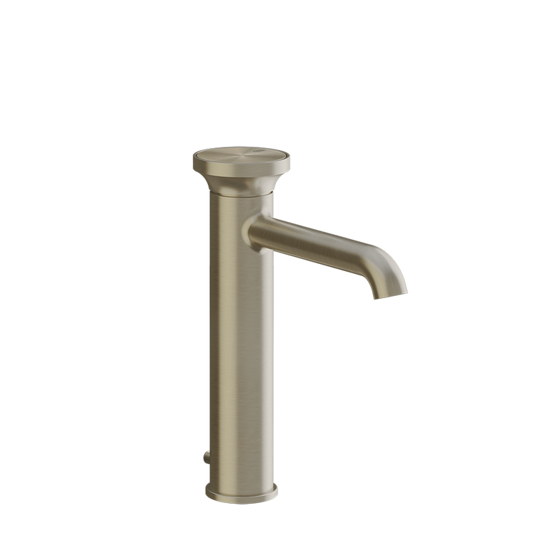 Gessi Miscelatore lavabo medio senza scarico brass brushed in ottone e spazzolato ambientato su piano bagno con accessori