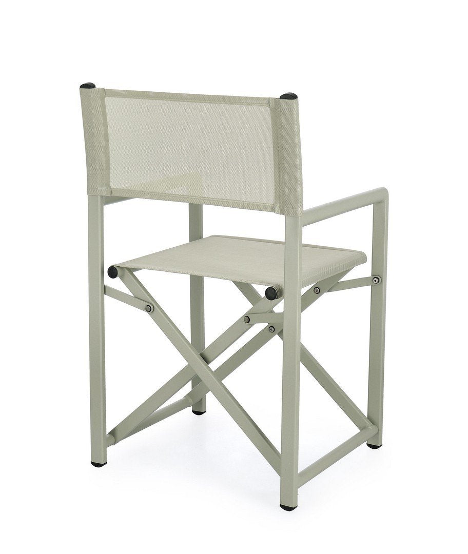 Andrea Bizzotto Taylor Sedia regista in alluminio breeze ambientato in spazio living con arredi coordinati