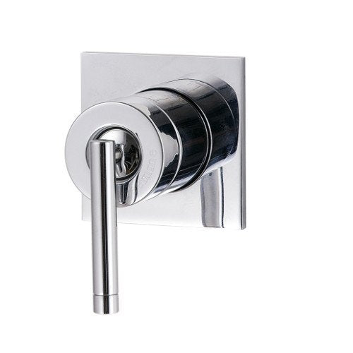Treemme Arche monocomando remoto per lavabo doccia senza Cromo Lucido ambientato su piano bagno con accessori...