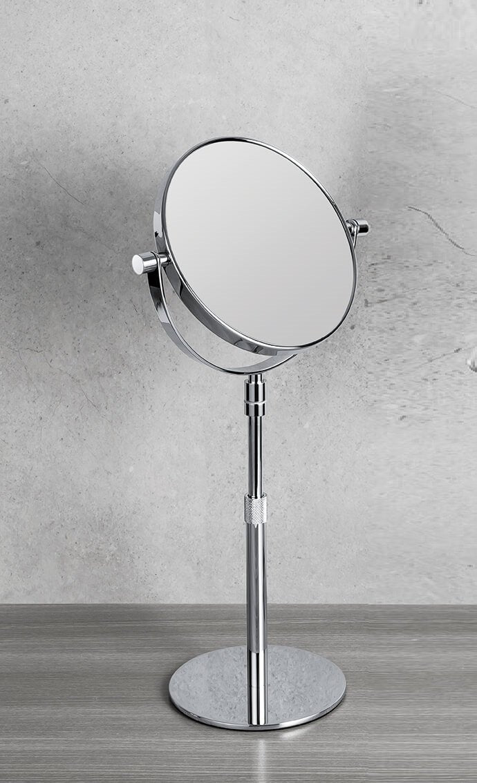 Colombo design Contract Specchio Ingranditore 3x da con lavabo e rubinetteria, vista frontale su sfondo neutro