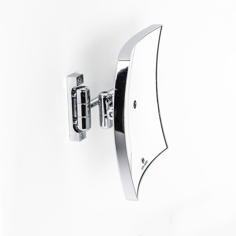 Koh-i-noor Quadrolo specchio 20x20 ingraditore x3 a parete Cromo Lucido in ottone con lavabo e rubinetteria, vista...