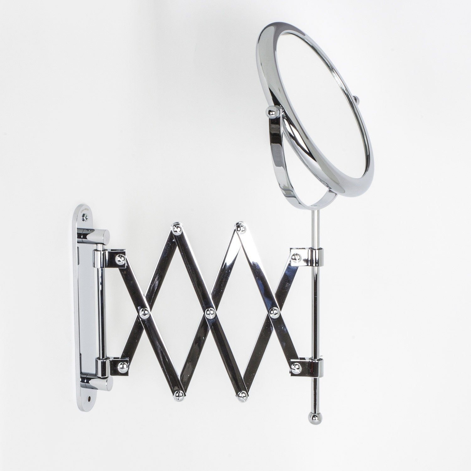 Koh-i-noor Doppiolino specchio ingranditore x2 tondo 18 cm Cromato ambientato in bagno moderno con specchio e accessori...