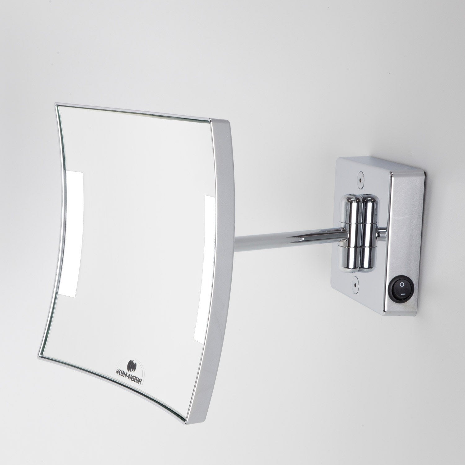 Koh-I-Noor Quadrolo Specchio Ingranditore X3 Illuminato Led Cromo Lucido con lavabo e rubinetteria, vista frontale su...