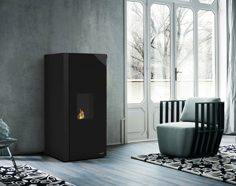 Stufa a pellet ad acqua nera Ecofire Dado Idro 26 Palazzetti Nero, vista laterale che mostra profilo e dimensioni