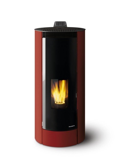 Palazzetti Melita 8 Stufa A Pellet Ecofire Ad Aria 8kw Con accesa in soggiorno, fiamma visibile attraverso il vetro