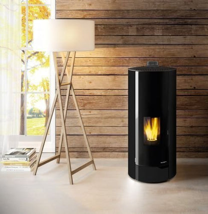 Palazzetti Nina 8 Stufa A Pellet Ecofire ad Aria con porta in vetro stondata acciaio Nero