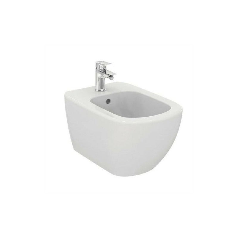 Ideal Standard Tesi Aquablade Coppia sanitari Vaso e Bidet ambientato su piano bagno con accessori