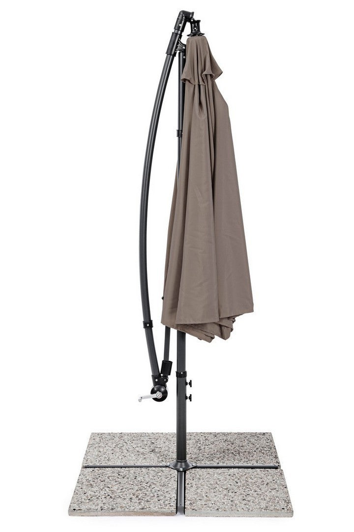 Bizzotto Texas ombrellone 3 m tortora antivento girevole ambientato in spazio living con arredi coordinati - Andrea Bizzotto