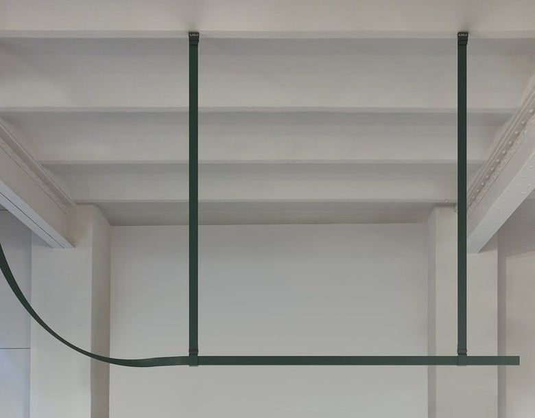 Flos Belt Lampada 200x150 sospesa Pelle Naturale verde, particolare del diffusore luminoso