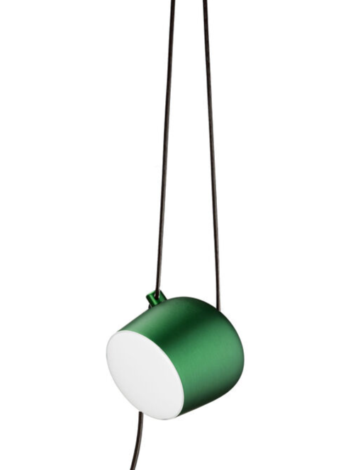 Flos Aim Lampada a sospensione Ivy Anodized in alluminio accesa in ambiente, design e diffusione della luce