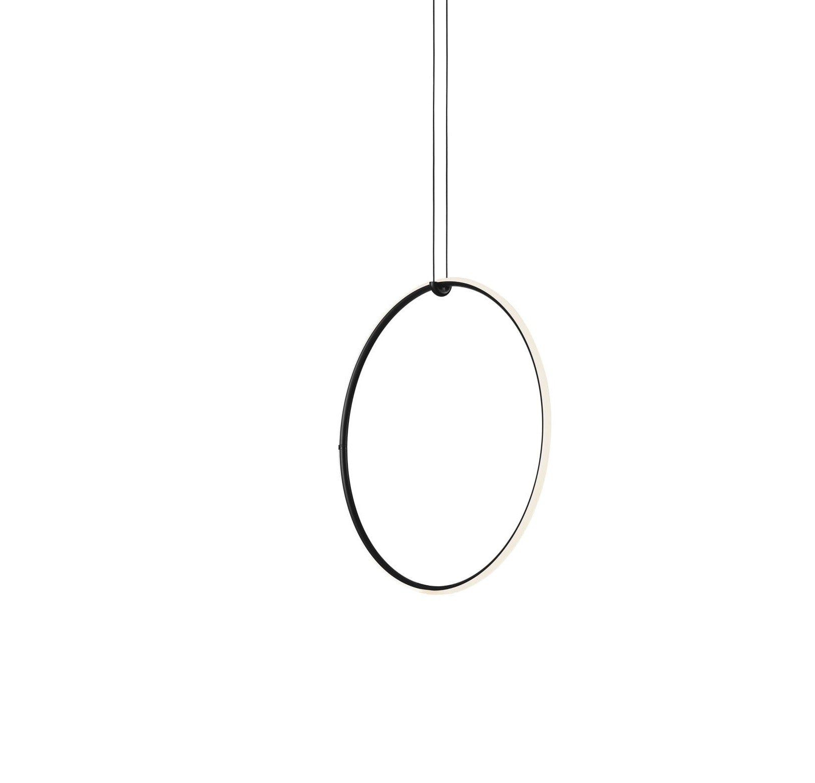 FLOS Arrangements Round Medium Lampada 66 cm sospesa nero in alluminio e opaco accesa in ambiente, design e diffusione...