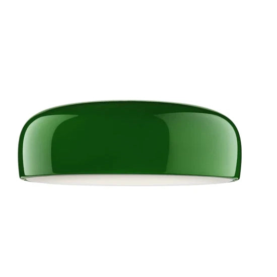 Flos Smithfield Ceiling Pro Lampada 60 cm verde da soffitto in alluminio accesa in ambiente, design e diffusione della luce