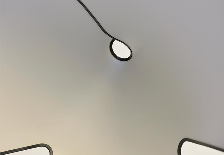 Flos Chiara Floor lampada a pavimento 145 cm in acciaio Stainless Steel, vista del design e della finitura