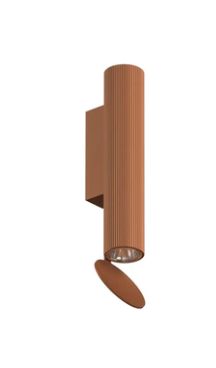 Flos Flauta H225 Riga Lampada indoor a Parete a biemissione Anodized Copper in alluminio accesa in ambiente, design e...