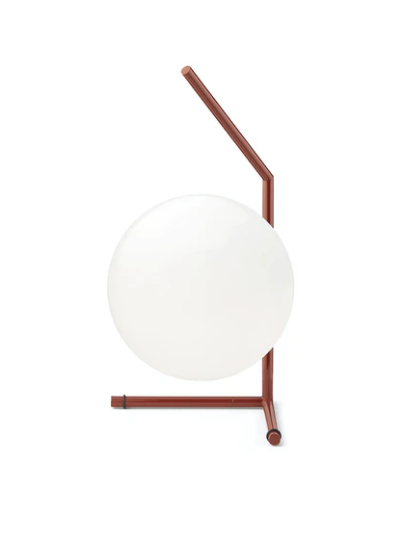 FLOS IC T1 Low Lampada da tavolo Rosso burgundy spenta, dettaglio del corpo lampada e dei materiali