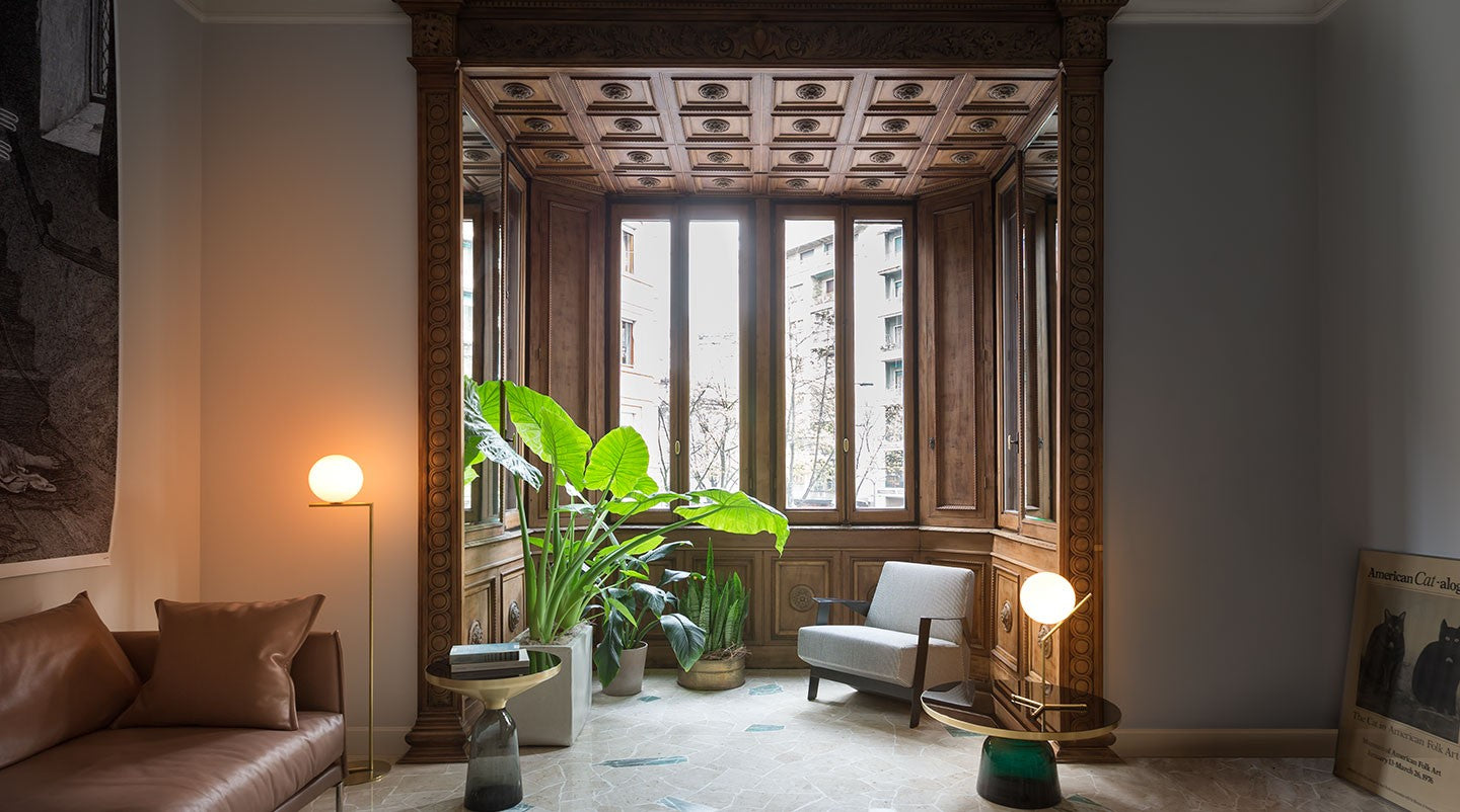 Flos IC Lights Floor 1 Lampada da pavimento Ottone, vista posteriore con attacco elettrico