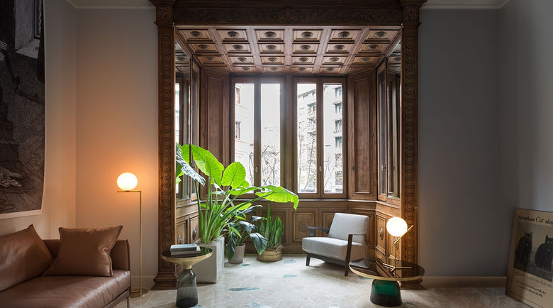 Flos IC Lights Floor 1 Lampada da pavimento Ottone, vista posteriore con attacco elettrico