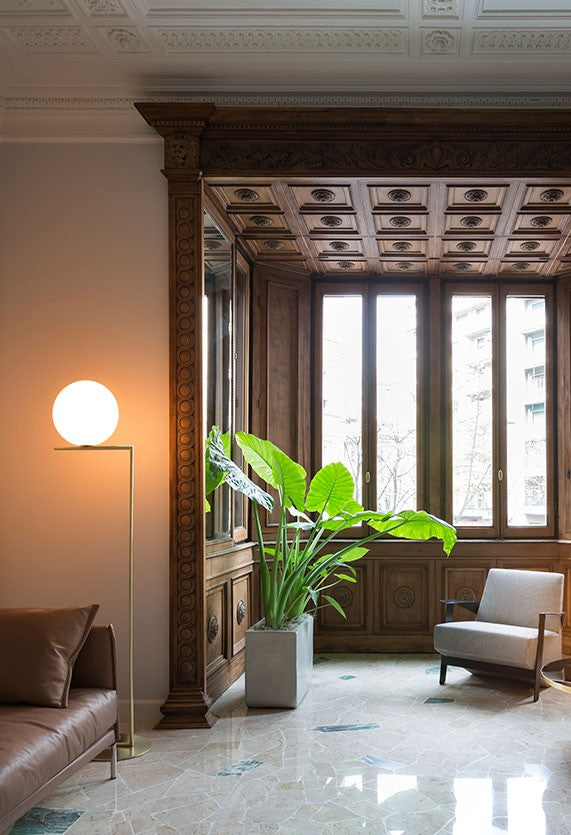 Flos IC Lights Floor 2 Lampada a pavimento 185 cm Ottone, vista del design e della finitura