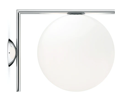 Flos IC Lights Ceiling Wall 2 Lampada 30 cm parete soffitto in ottone accesa in ambiente, design e diffusione della luce