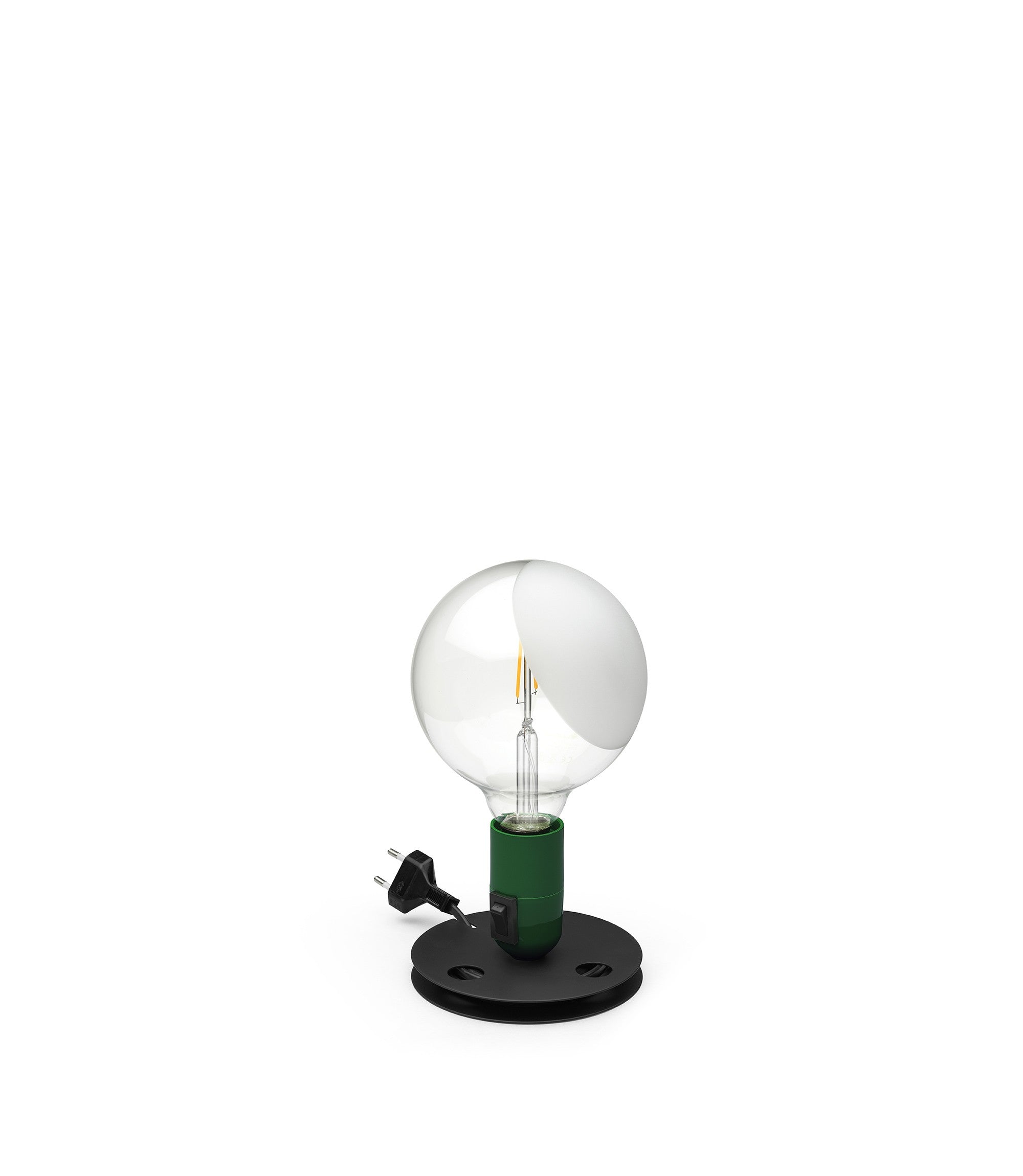 Flos Lampadina lampada da tavolo bachelite verde in alluminio accesa in ambiente, design e diffusione della luce