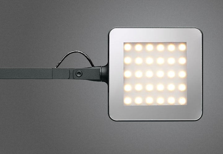Flos Kelvin Led Floor Lampada a pavimento orientabile Nero spenta, dettaglio del corpo lampada e dei materiali