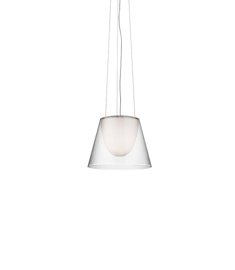 Flos KTribe Suspension 2 Lampada A Sospensione Trasparente accesa in ambiente, design e diffusione della luce