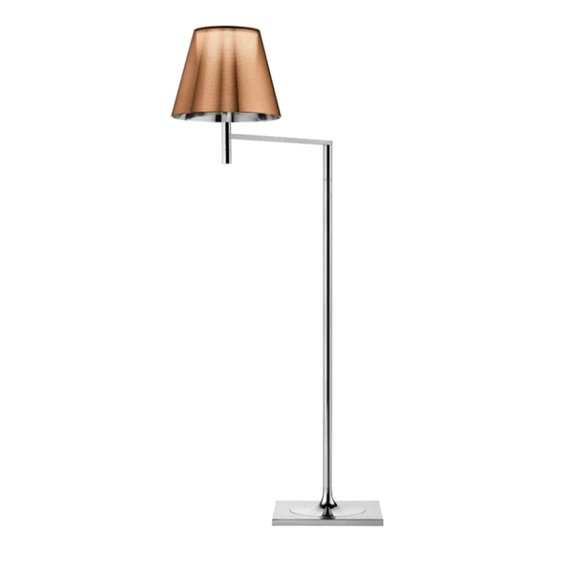 Flos KTribe Floor 1 Lampada a pavimento bronzo con dimmer Bronzo Alluminizzato accesa in ambiente, design e diffusione...