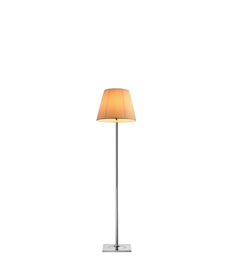 Flos Ktribe Floor 2 Lampada a pavimento in tessuto con accesa in ambiente, design e diffusione della luce