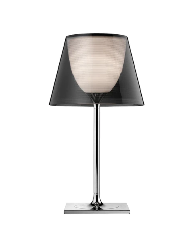 Flos KTribe Table 1 Lampada da tavolo Fume accesa in ambiente, design e diffusione della luce