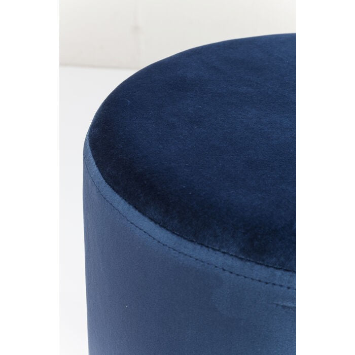 Cherry pouf 35 cm effetto velluto blu glamour con fascia visto dall'alto, composizione e proporzioni - Exagonshop