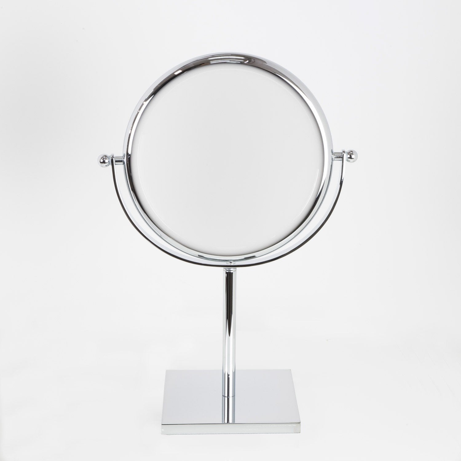 Koh-i-noor DOPPIOLINO specchio ingranditore x6 da tavolo 18 Cromo Lucido in ottone e abs con lavabo e rubinetteria, vista...